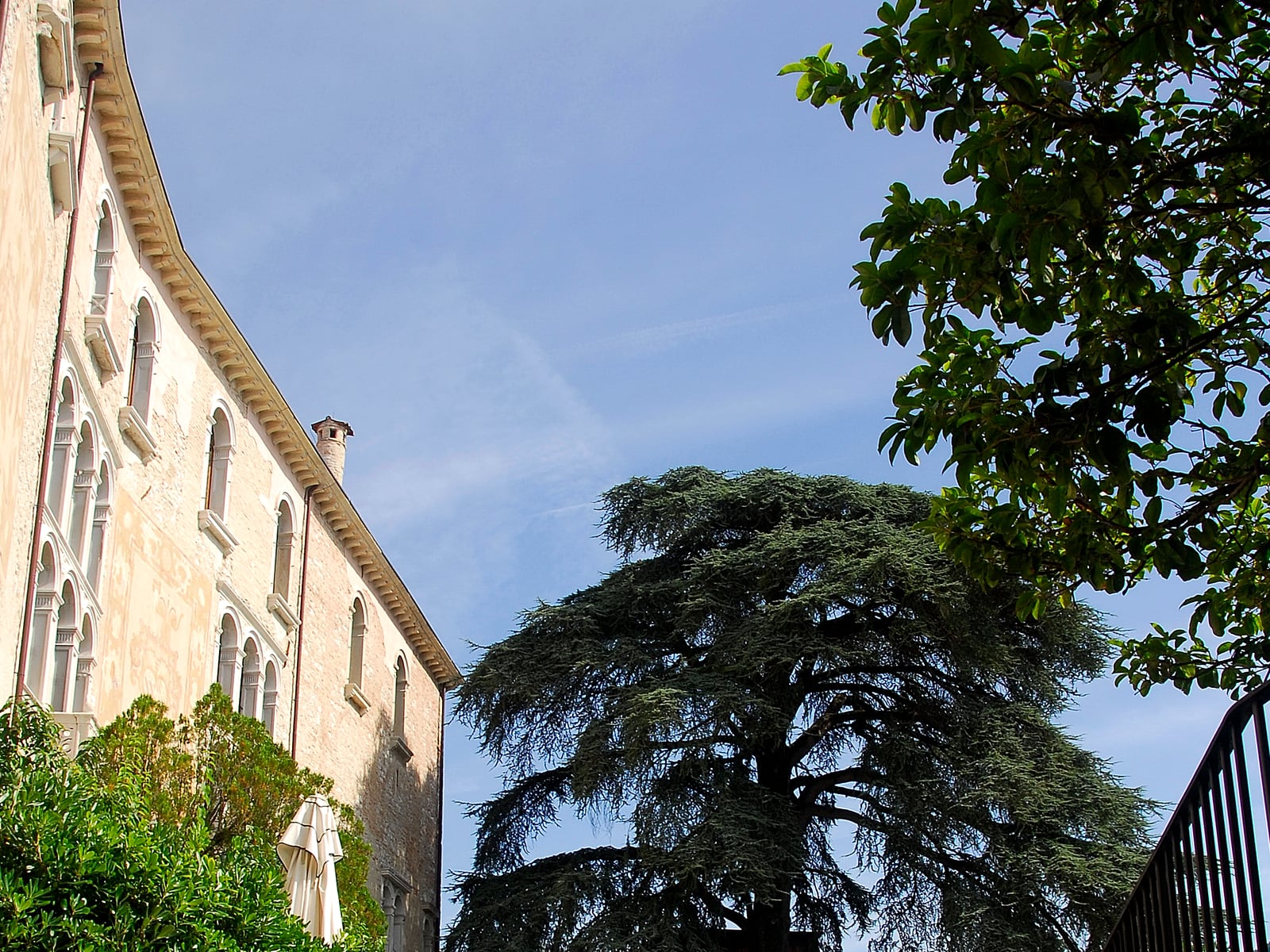 CastelBrando